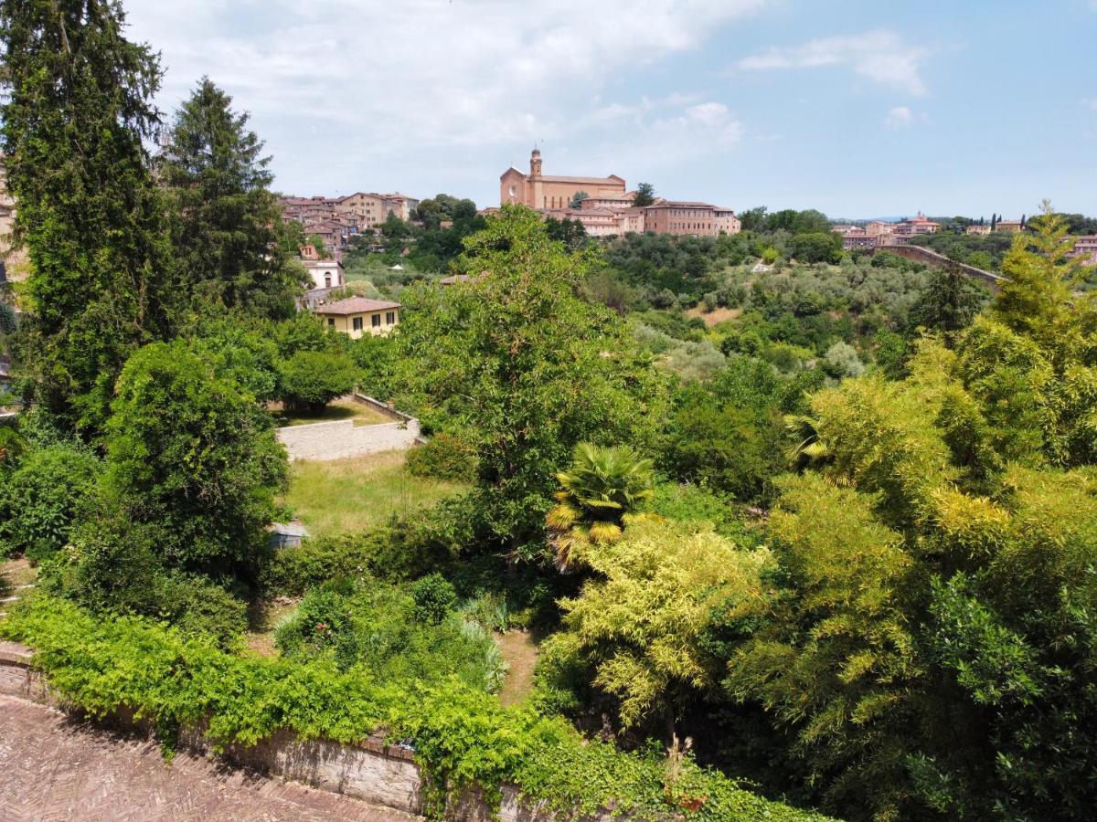 סיינה B&B Palazzo Bruchi מראה חיצוני תמונה