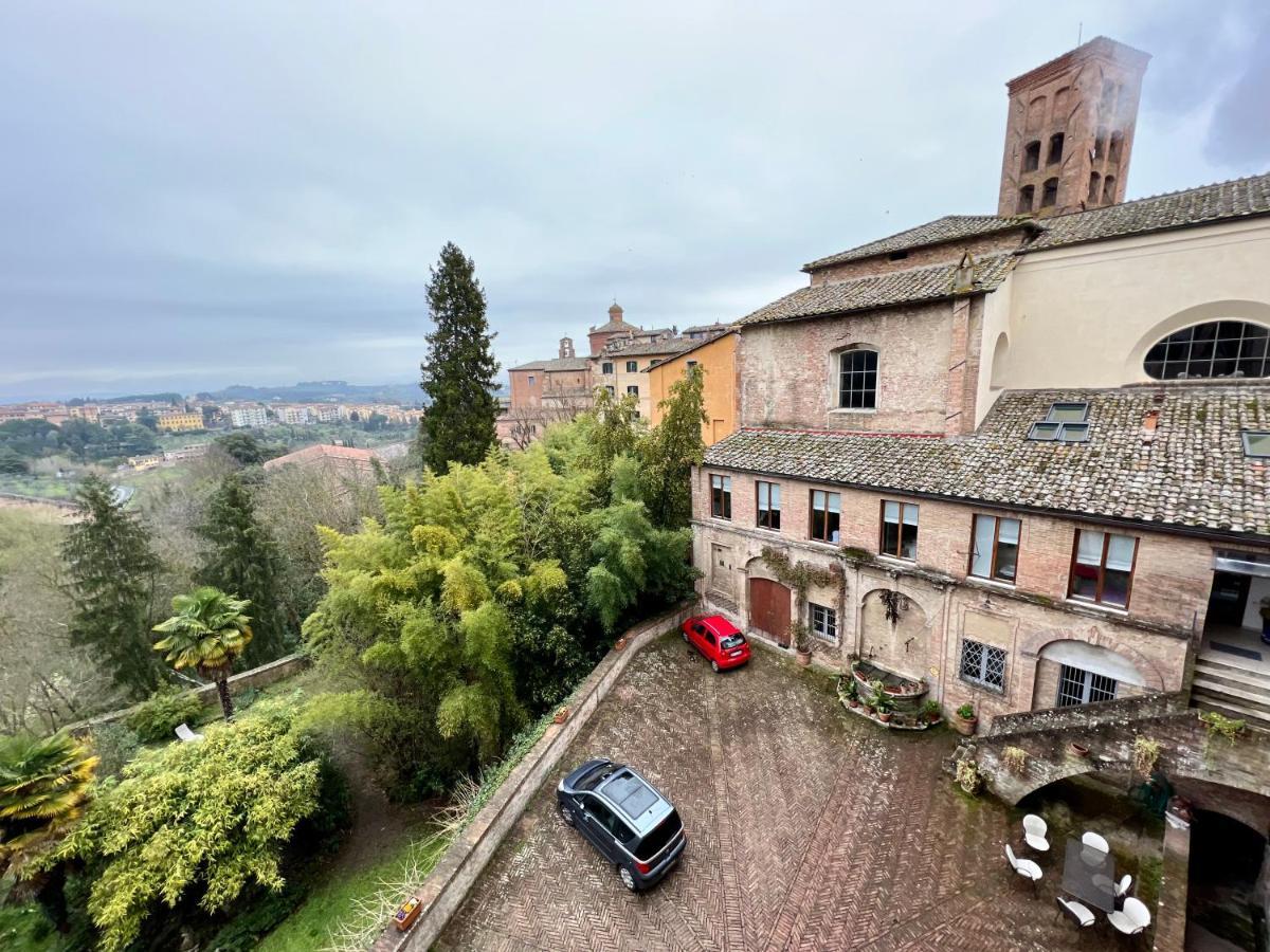 סיינה B&B Palazzo Bruchi מראה חיצוני תמונה