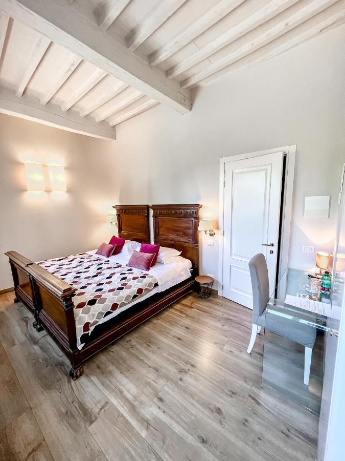 סיינה B&B Palazzo Bruchi מראה חיצוני תמונה